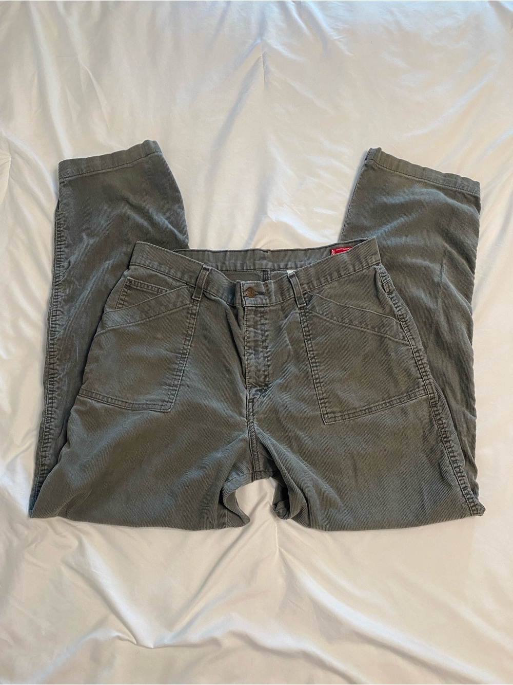 Woman’s Levi’s Corduroy Camp Pant Grey